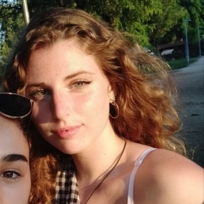 Carla, Niñera o canguro en Sant Cebrià de Vallalta