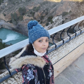 Halima, Babysitter in Almansa