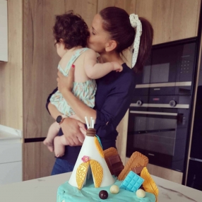 Cristina, Familia en León