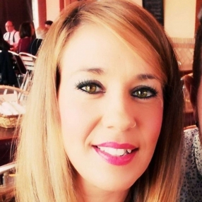 Vanessa, Niñera o canguro en La Rinconada
