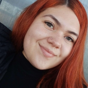 Karla, Niñera o canguro en Alovera