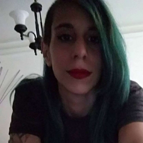 Maria Isabel, Niñera o canguro en Gerona