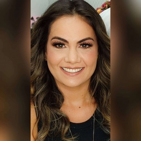 Whárita, Niñera o canguro en Canals