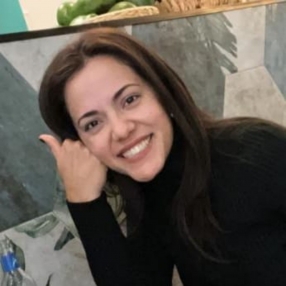 Victoria, Niñera o canguro en Puebla de Vallbona