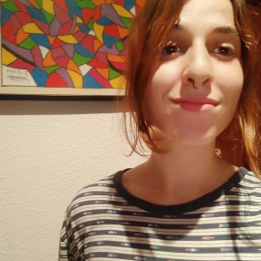 Núria, Niñera o canguro en Manises