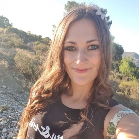 Sophia Mercedes, Niñera o canguro en Cómpeta