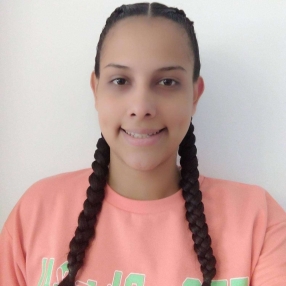 Yarly Gabriela, Niñera o canguro en Narón