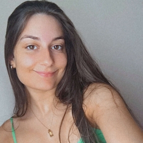 Xana, Niñera o canguro en Oleiros