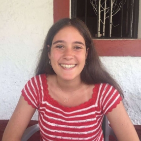 Zuriñe, Niñera o canguro en Berango