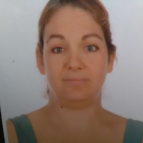 Desiree, Babysitter in Loja
