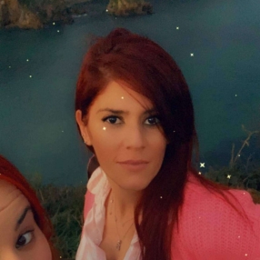 Vanessa, Niñera o canguro en Grado
