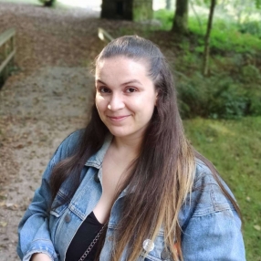 Noelia, Niñera o canguro en Moaña