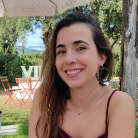 Ariadna, Babysitter in Pals