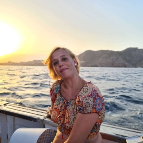 Dolores, Familia en Las Palmas