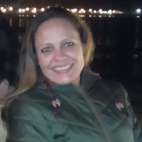 Vivian, Niñera o canguro en Donostia