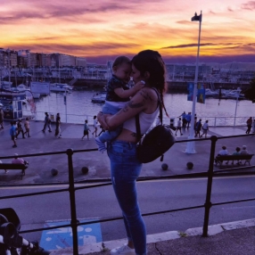 Emi, Familia en Oviedo