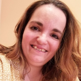 Maria Eugenia, Babysitter in Lardero