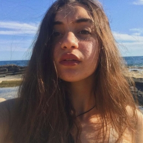 Sara, Niñera o canguro en Porreres
