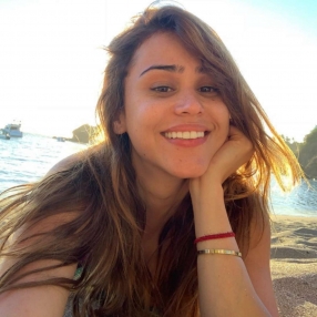 Alejandra, Niñera o canguro en Adeje