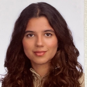 Ángela, Niñera o canguro en Castilleja de la Cuesta