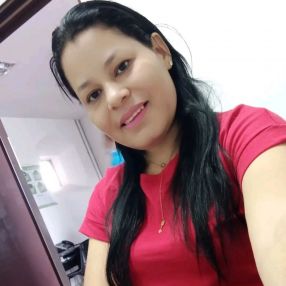 Laura, Niñera o canguro en Fuente Álamo