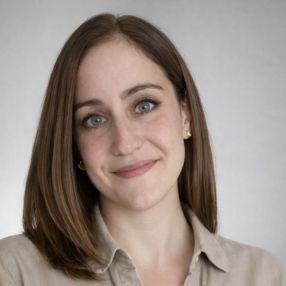 Jessica, Niñera o canguro en Gabarda