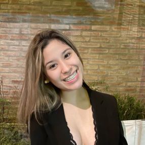 Fernanda Rocio, Niñera o canguro en Mairena del Aljarafe