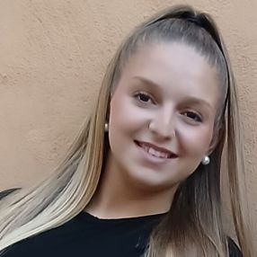 Delia, Niñera o canguro en Santa Margarida i els Monjos