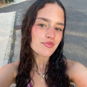 Naroa, Babysitter in Galdácano
