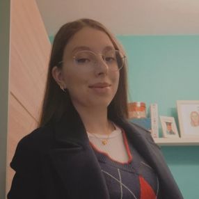 Eva, Babysitter in Miguelturra