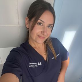 Isabel, Niñera o canguro en Arona