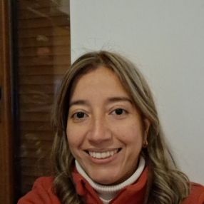 Maryori, Babysitter in Álava