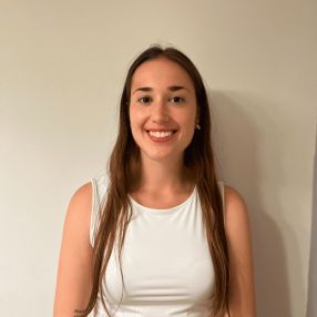 Elena, Niñera o canguro en Yeles