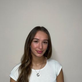 Carla, Niñera o canguro en Cadrete