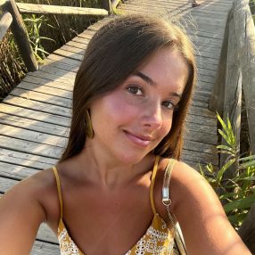 Claudia, Niñera o canguro en Casar de Cáceres