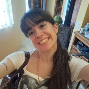 Eva, Niñera o canguro en Palomares del Río