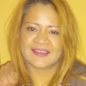 Lisa Marlene, Niñera o canguro en La Zubia