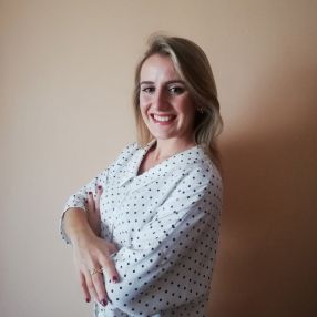 Julia, Niñera o canguro en Lebrija
