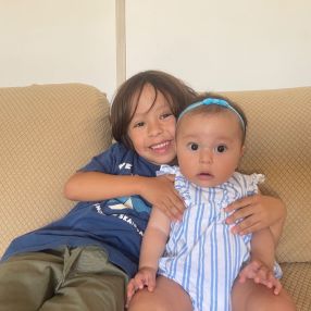 Sarah samantha, Familia en Badalona
