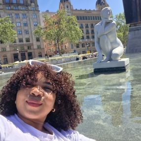 Yurany, Babysitter in Abrera
