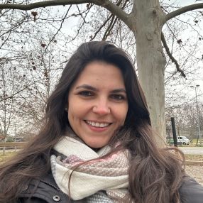 Daiane, Niñera o canguro en Barcelona