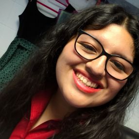 Yahaira, Niñera o canguro en Noáin