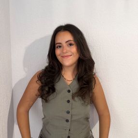 Maria Inmaculada, Babysitter in Osuna