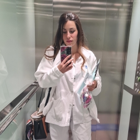 Laura, Babysitter in Gavà