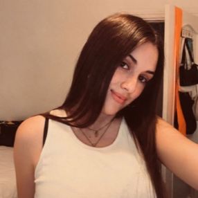 Mirella, Babysitter in Sevilla la Nueva
