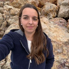 Alexandra, Niñera o canguro en Agramunt