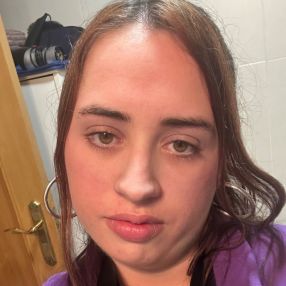 Mirian, Niñera o canguro en Alginet