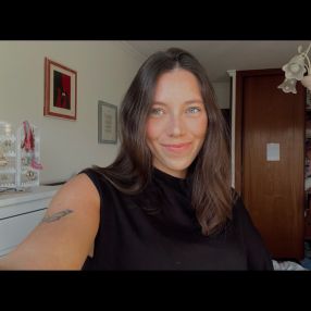 Lucia, Babysitter in Brión