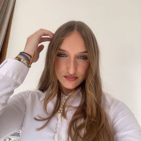 Vero, Babysitter in Noblejas