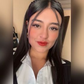 Yesica Paola, Niñera o canguro en Segovia